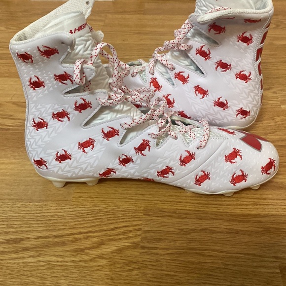 New without tags or box 
Under Armour Highlight Clutch Fit Crab Men’s size 11 - Picture 6 of 8